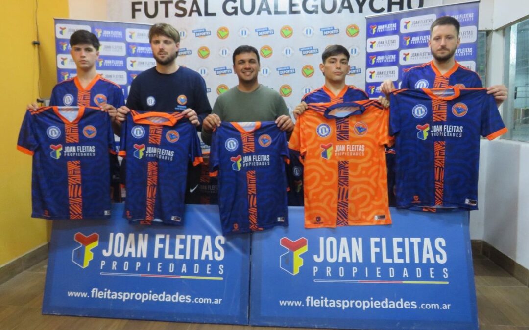 Junto a la selección de futsal de Gualeguaychú